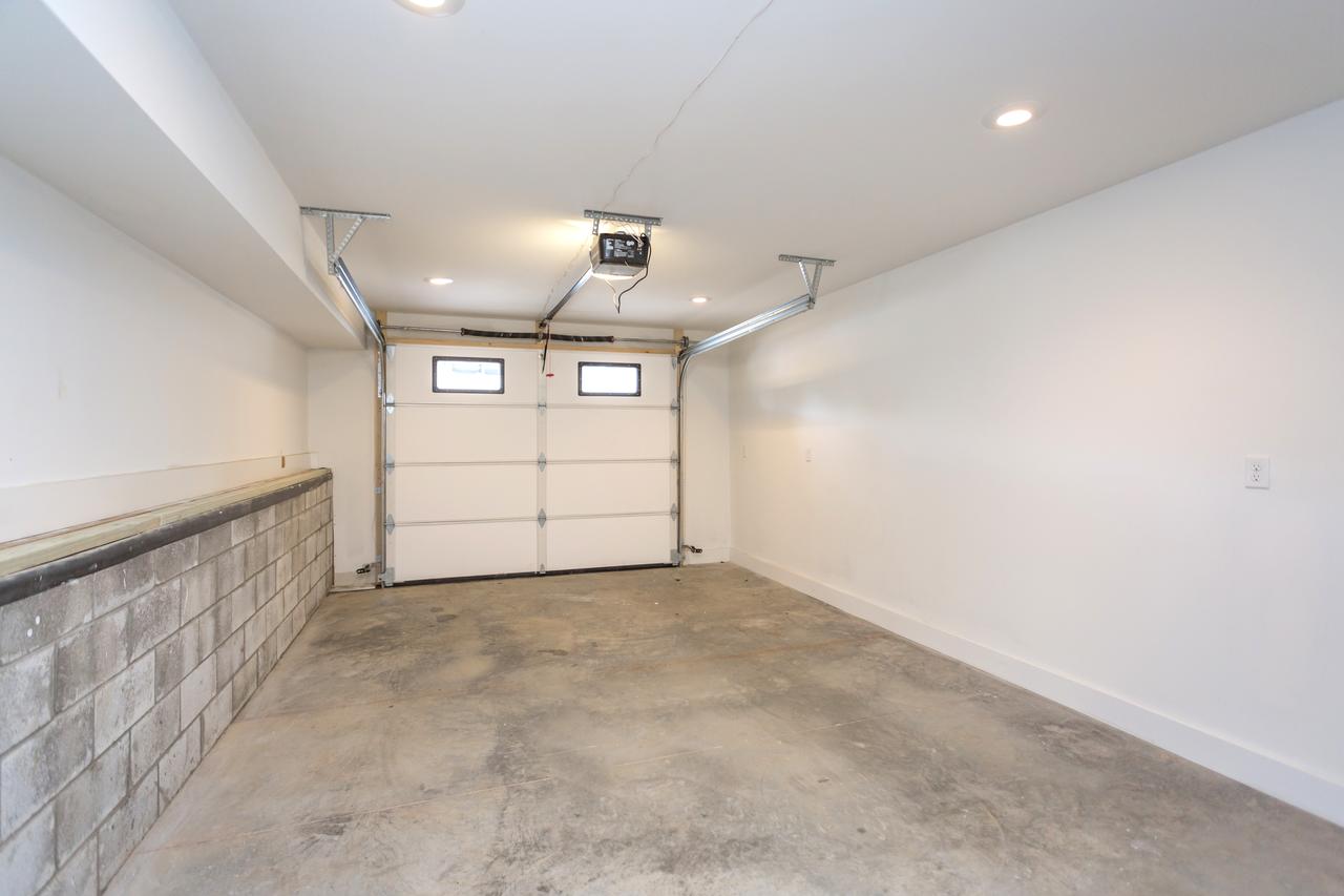 Downtown Southern Luxury Living 2BR & Free Parking - thumb 13