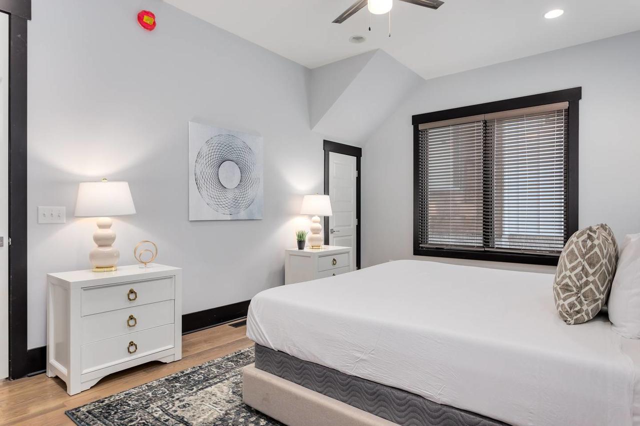 Four-Bedroom Four-Bath West End Townhouse - thumb 6