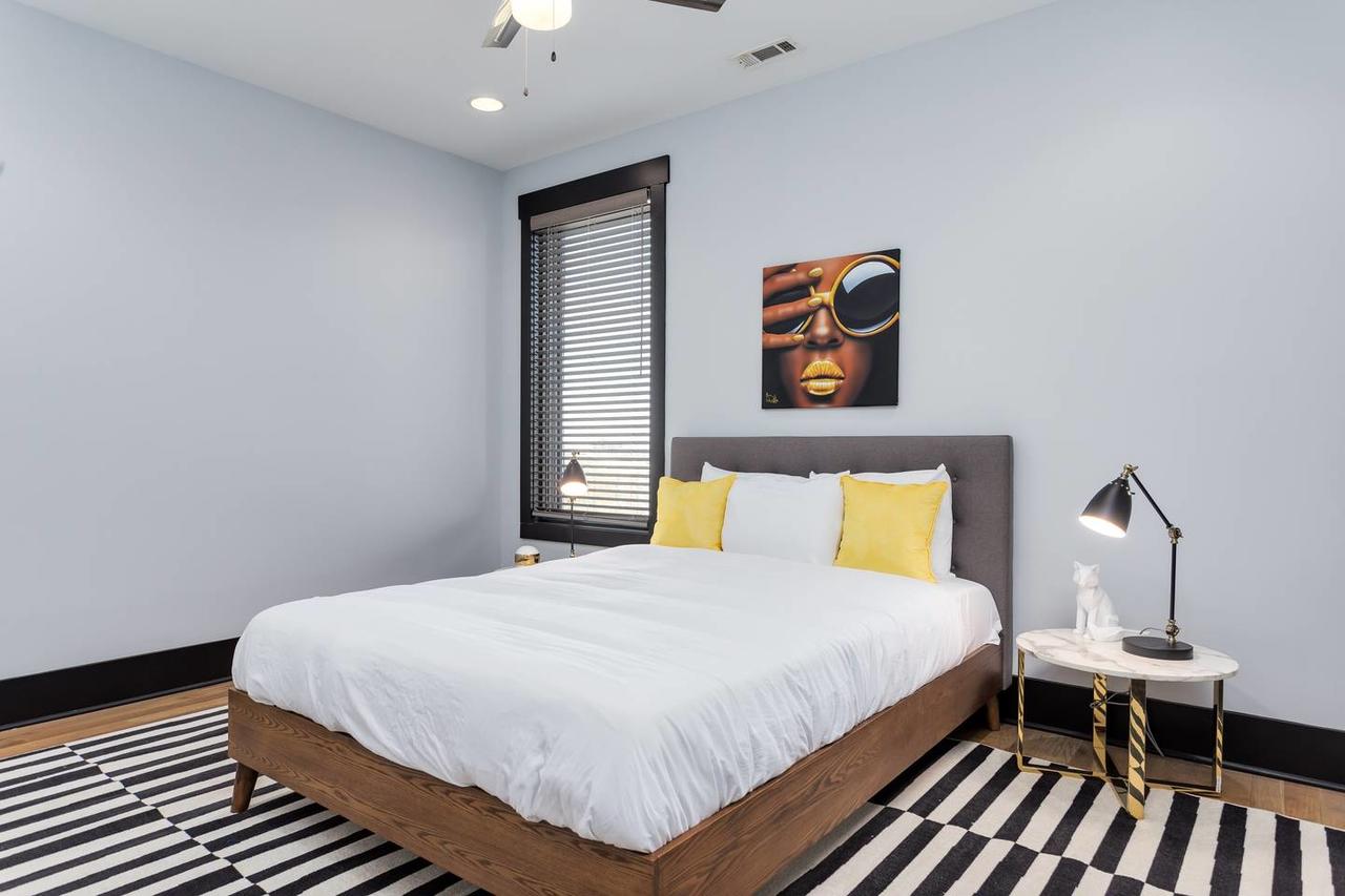 Four-Bedroom Four-Bath West End Townhouse - thumb 9