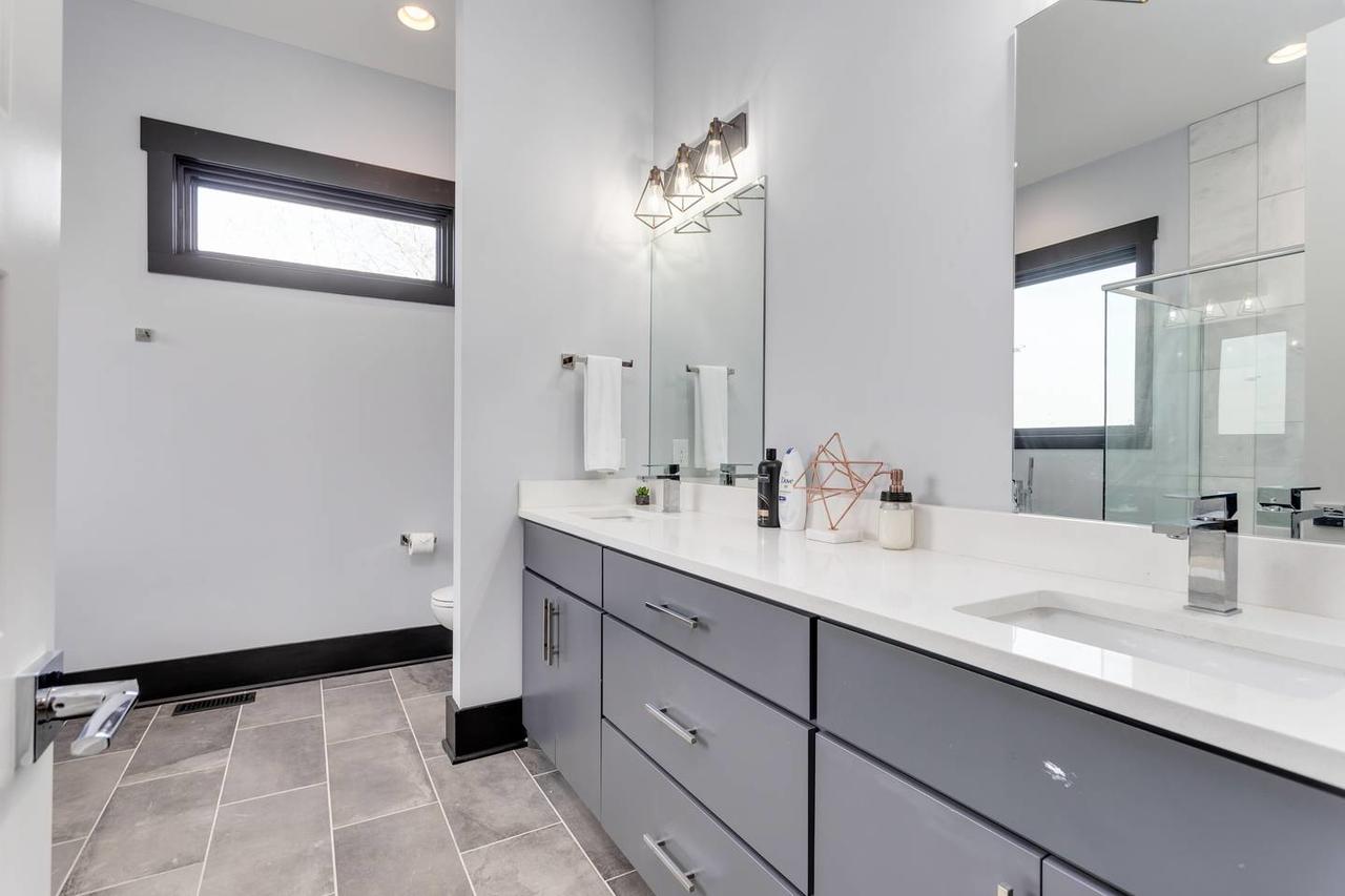 Four-Bedroom Four-Bath West End Townhouse - thumb 13