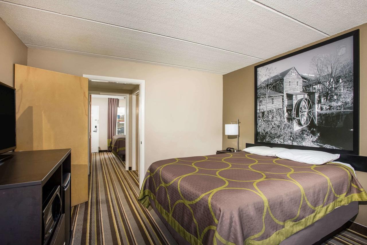 Super 8 By Wyndham Sevierville Riverside - thumb 11