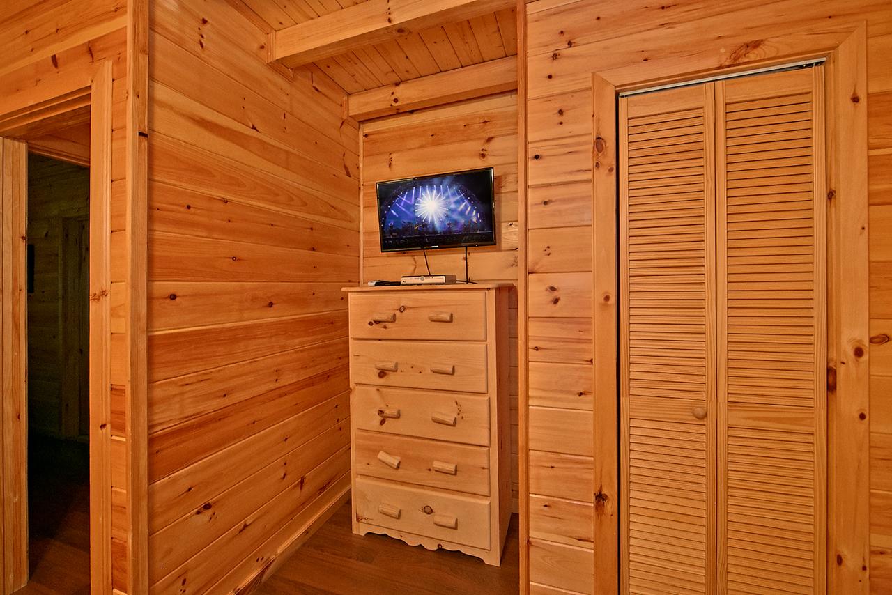 A Bear's Eye View #251 - Two Bedroom Cabin - thumb 1