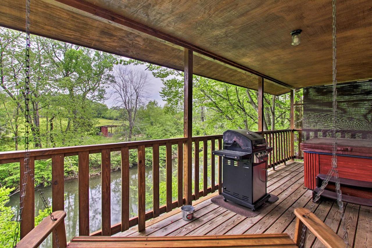 River Rush- Cozy Riverfront Cabin 5 Mi To Pigeon Forge - thumb 7