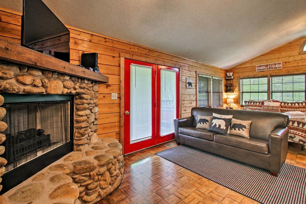 River Rush- Cozy Riverfront Cabin 5 Mi To Pigeon Forge - thumb 5