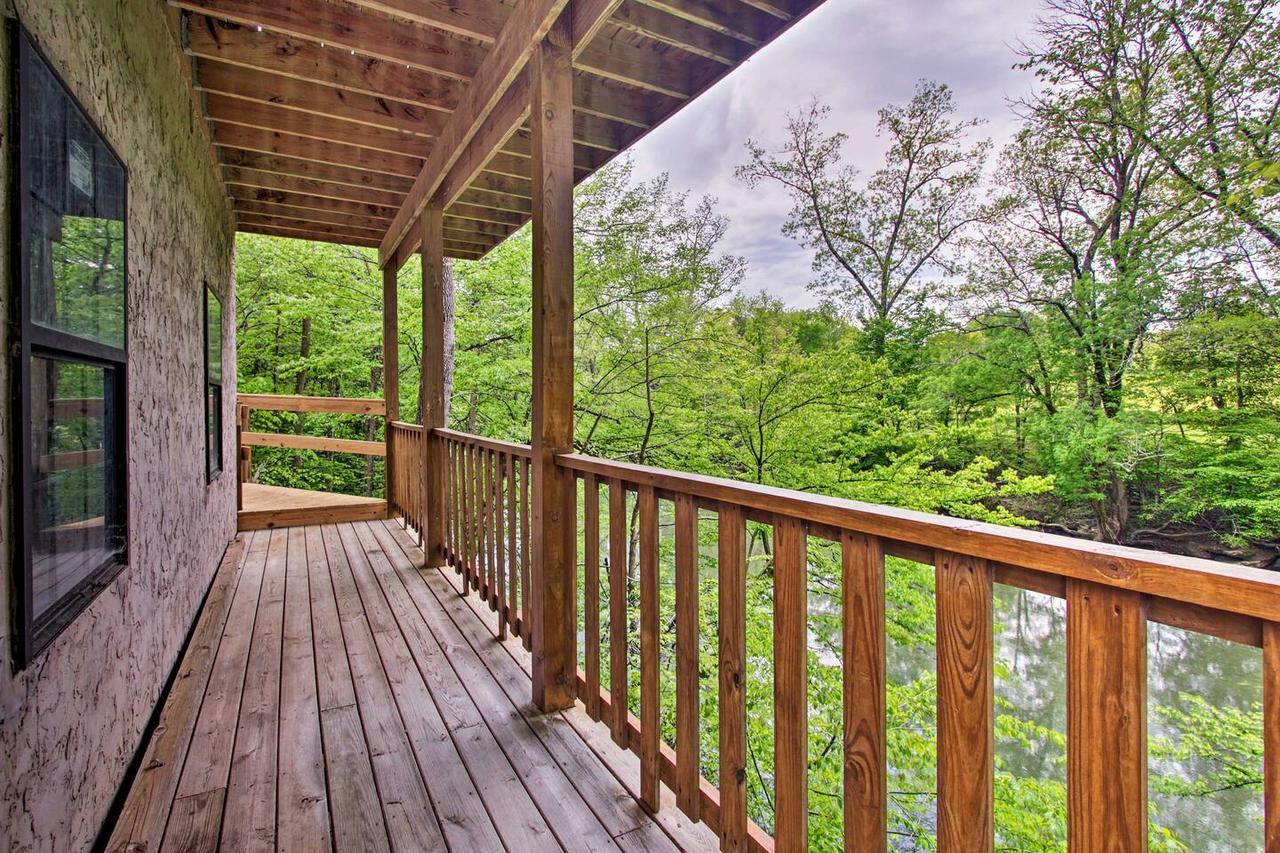 River Rush- Cozy Riverfront Cabin 5 Mi To Pigeon Forge - thumb 8