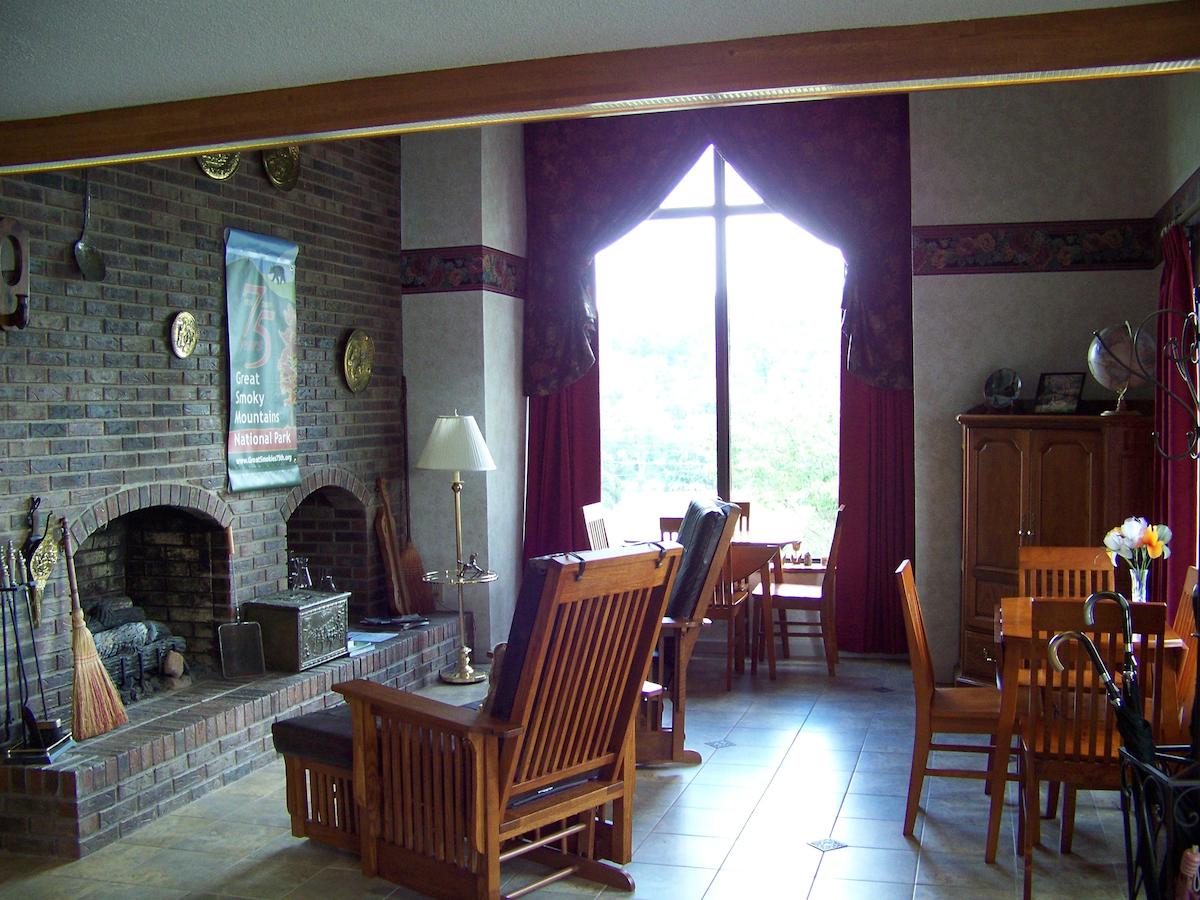 Highland Manor Inn - thumb 22