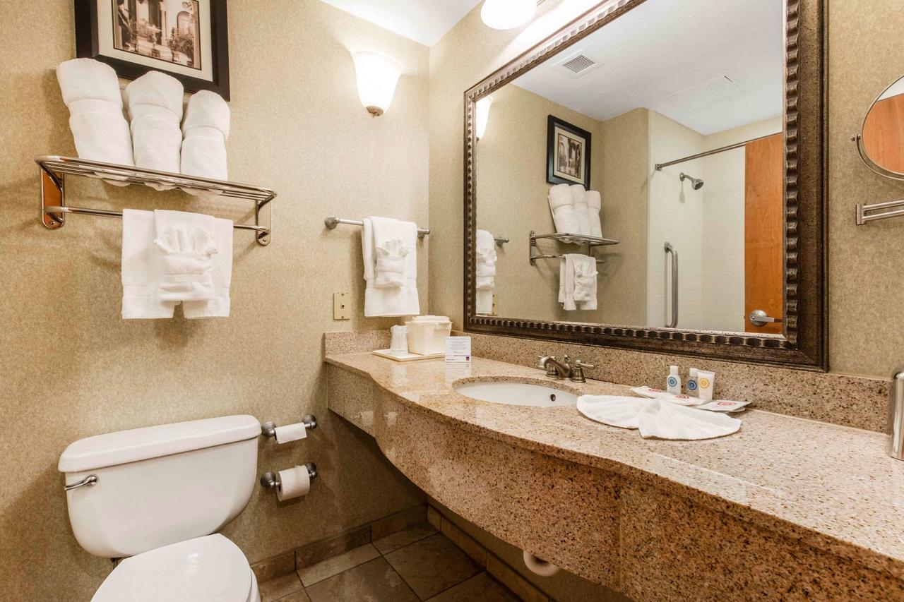 Comfort Suites Murfreesboro - thumb 12