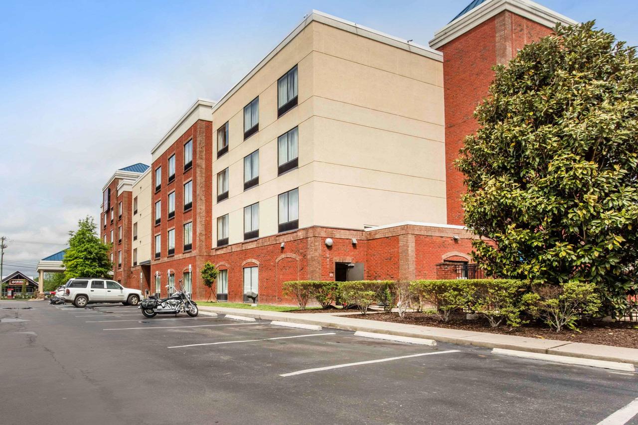 Comfort Suites Murfreesboro - thumb 3
