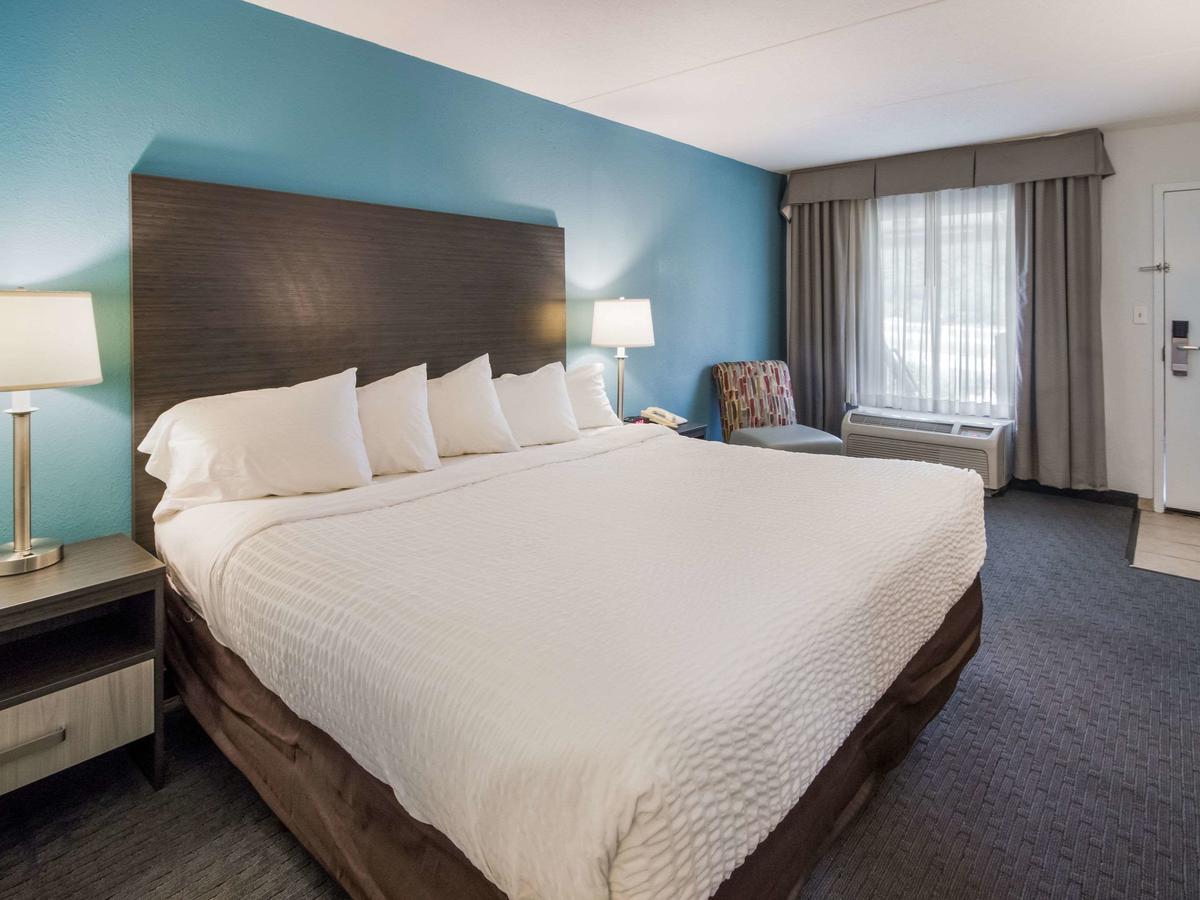 Clarion Inn Cleveland - thumb 25