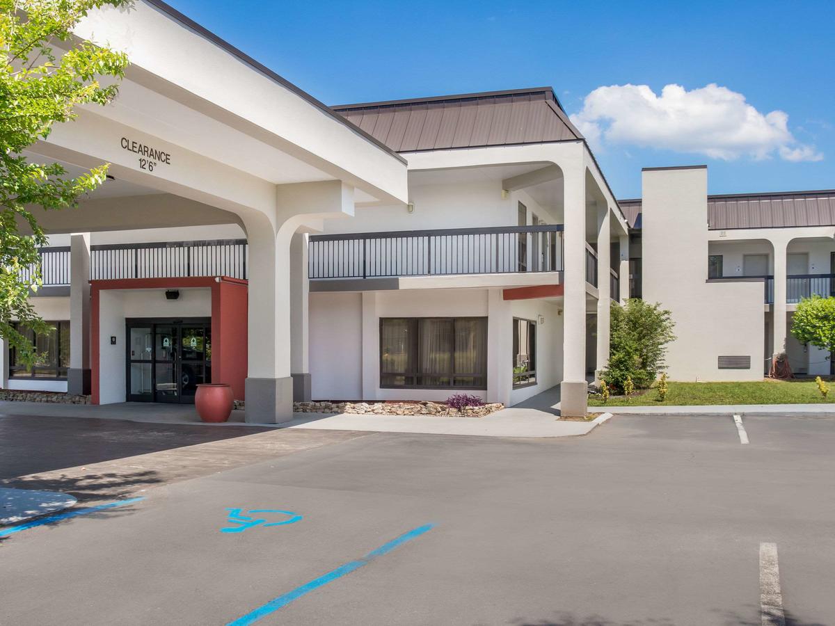 Clarion Inn Cleveland - thumb 24