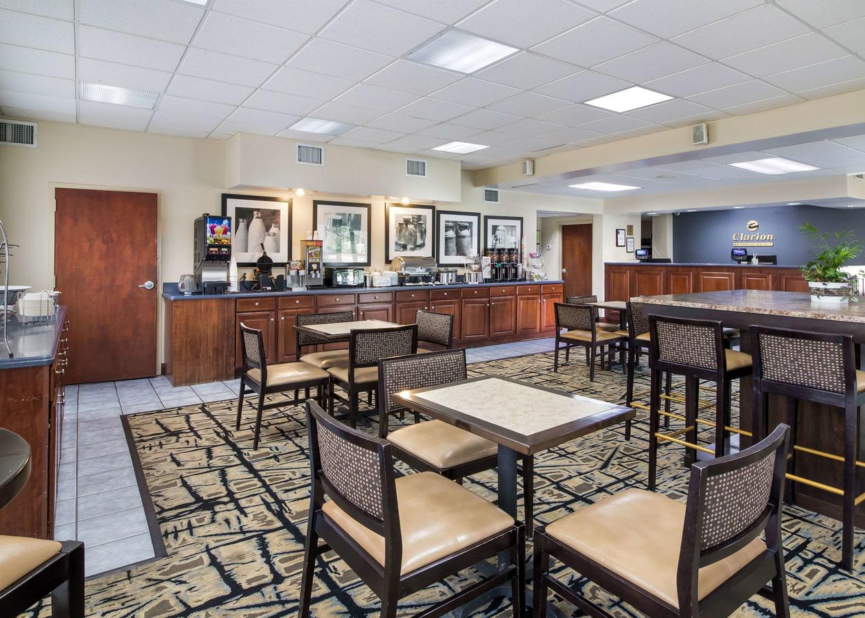 Clarion Inn Cleveland - thumb 3