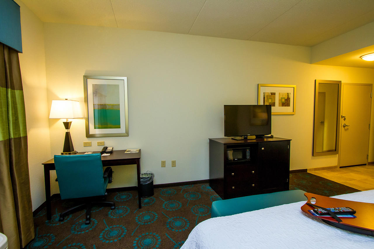 Hampton Inn Fayetteville - thumb 19