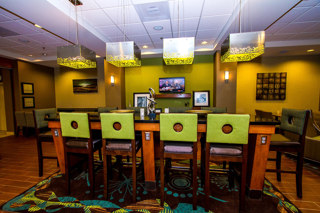 Hampton Inn Fayetteville - thumb 7