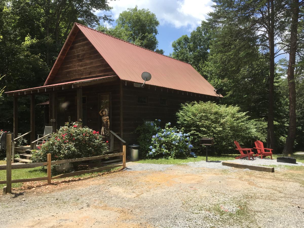 Country Charm Cabin With Firepit - thumb 1