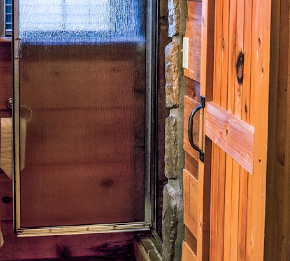 Country Charm Cabin With Firepit - thumb 20