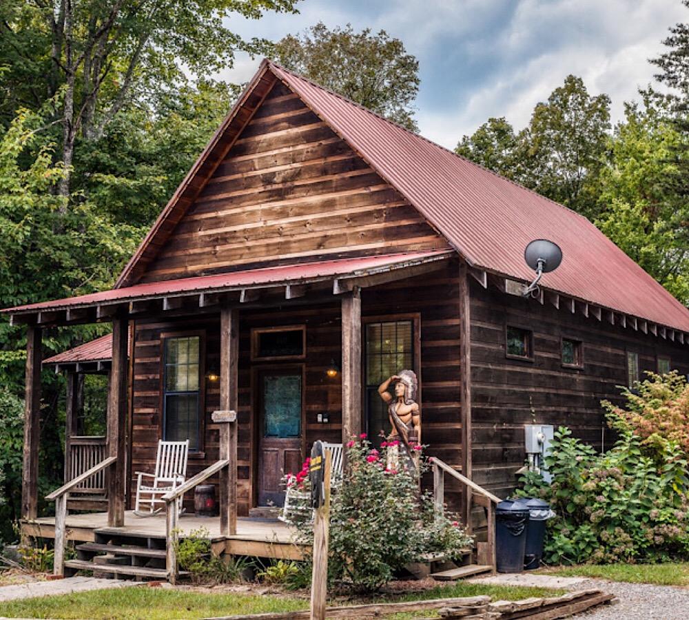 Country Charm Cabin With Firepit - thumb 2