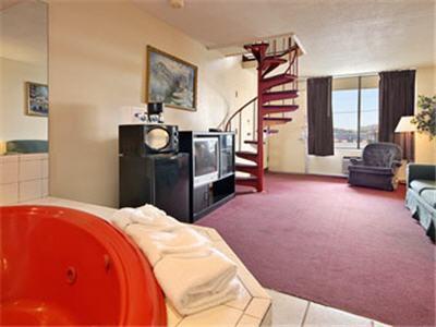 Howard Johnson By Wyndham Cleveland - thumb 6