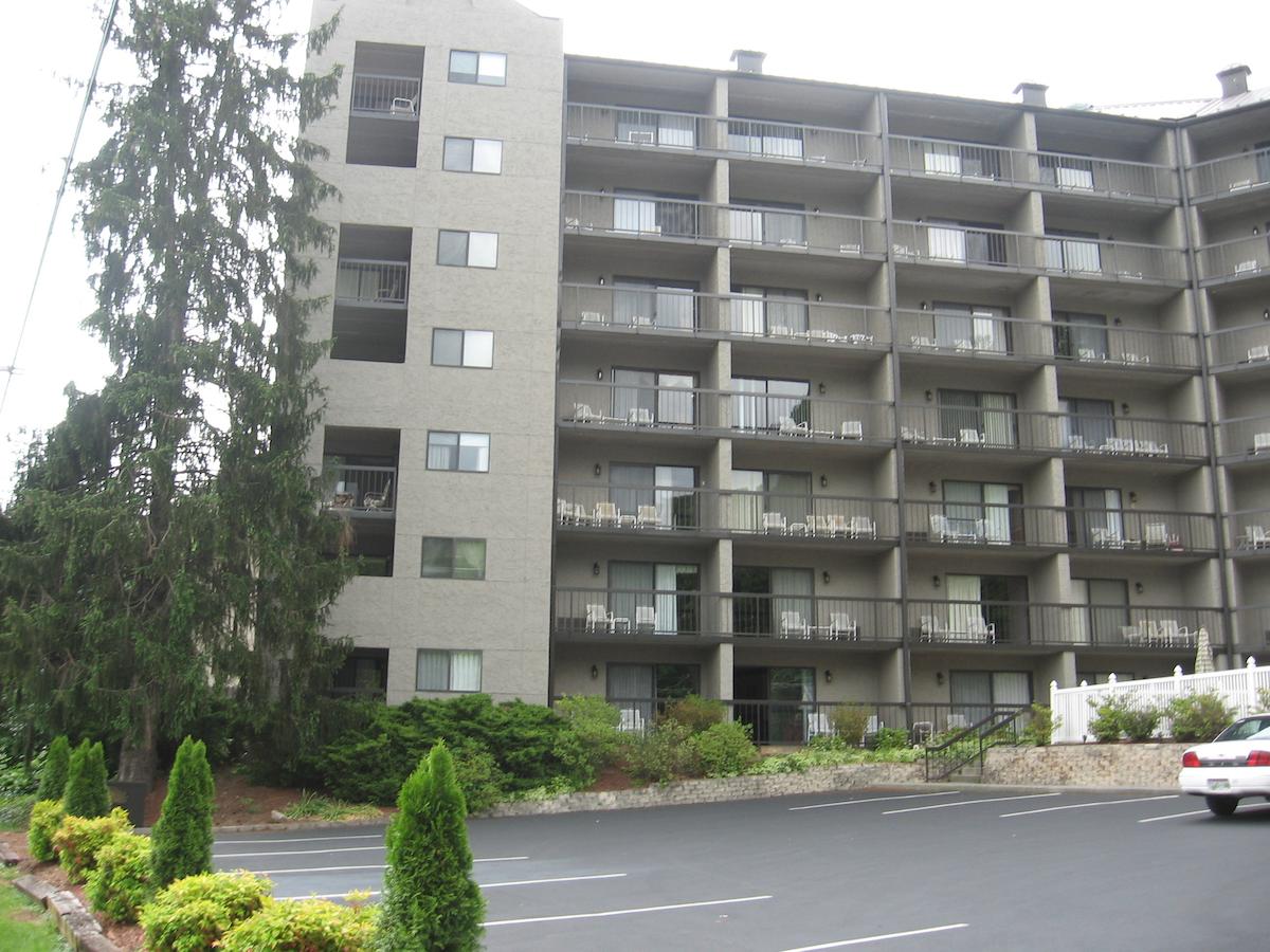 Condo 103 At Olde Gatlinburg Place - thumb 27