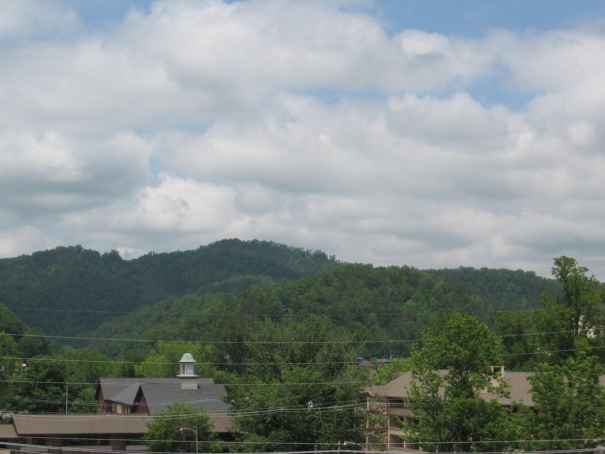 Condo 103 At Olde Gatlinburg Place - thumb 25