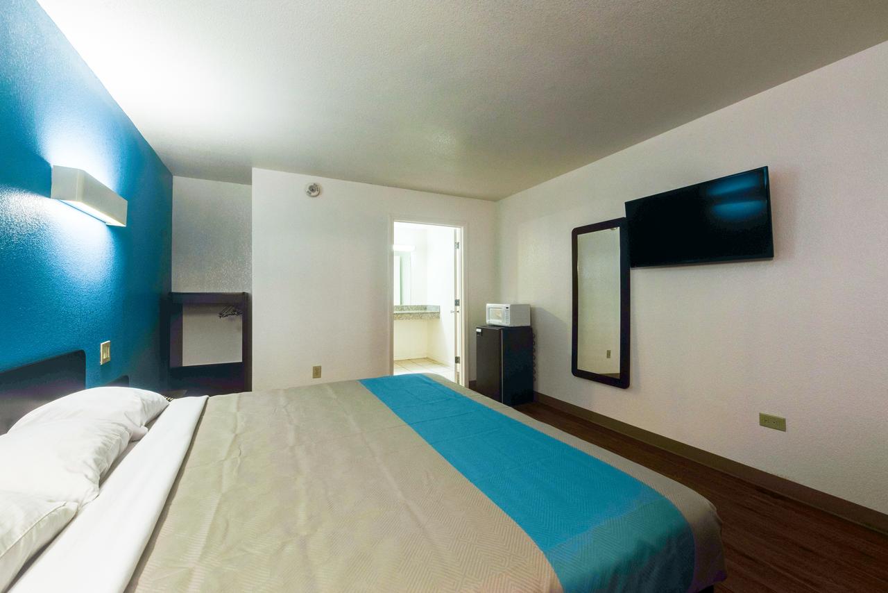Motel 6 Kingston - thumb 18