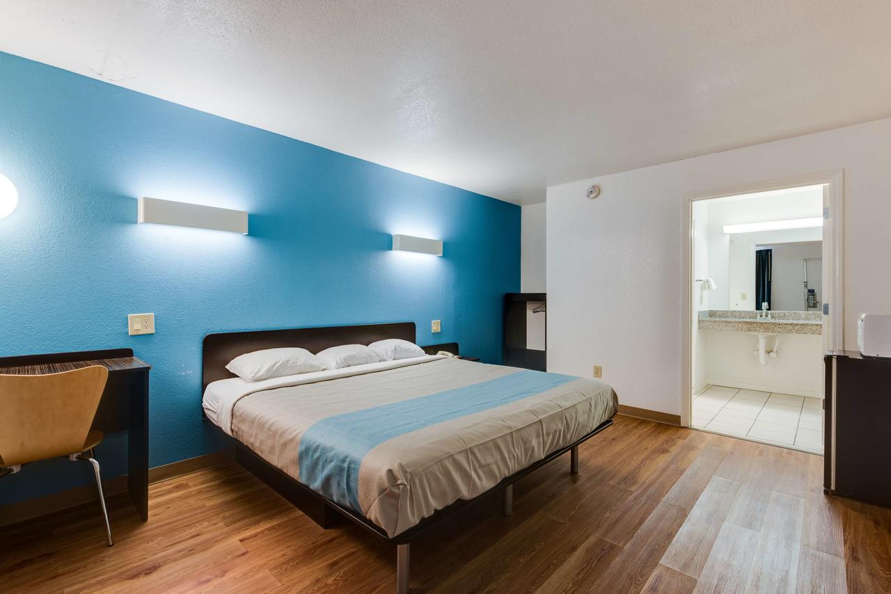 Motel 6 Kingston - thumb 43