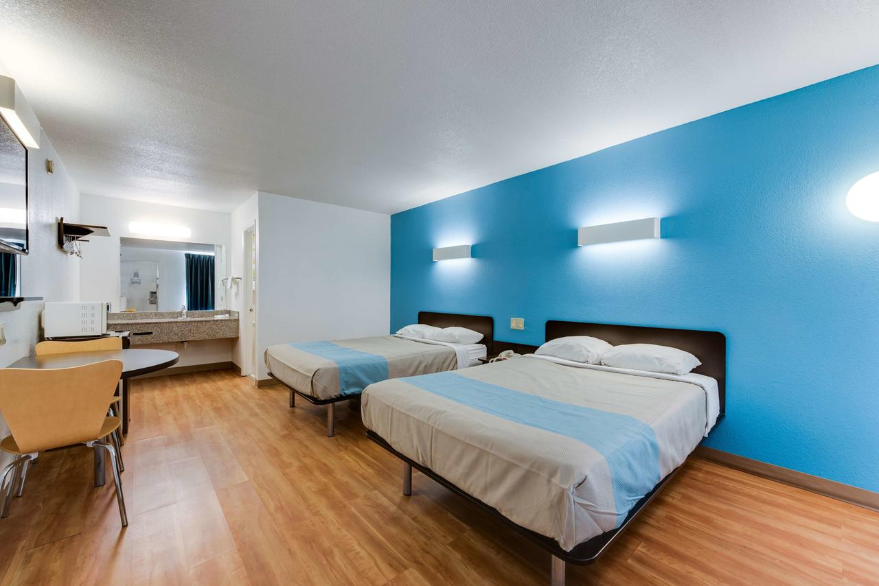 Motel 6 Kingston - thumb 38