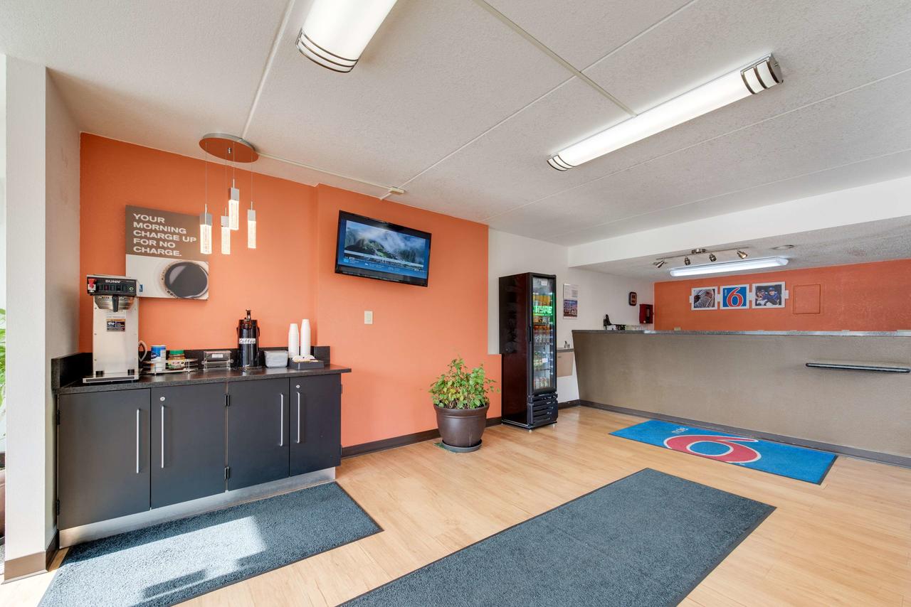 Motel 6 Kingston - thumb 37