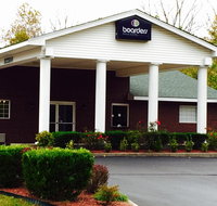 Boarders Inn and Suites by Cobblestone Hotels - Ashland City. - USA Accommodation