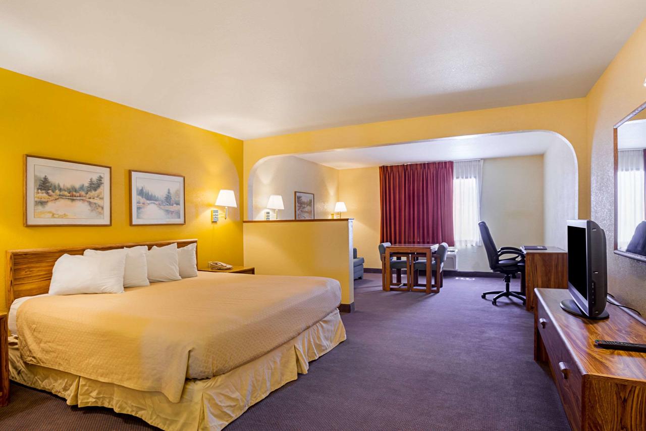 Rodeway Inn & Suites Blanding - thumb 9