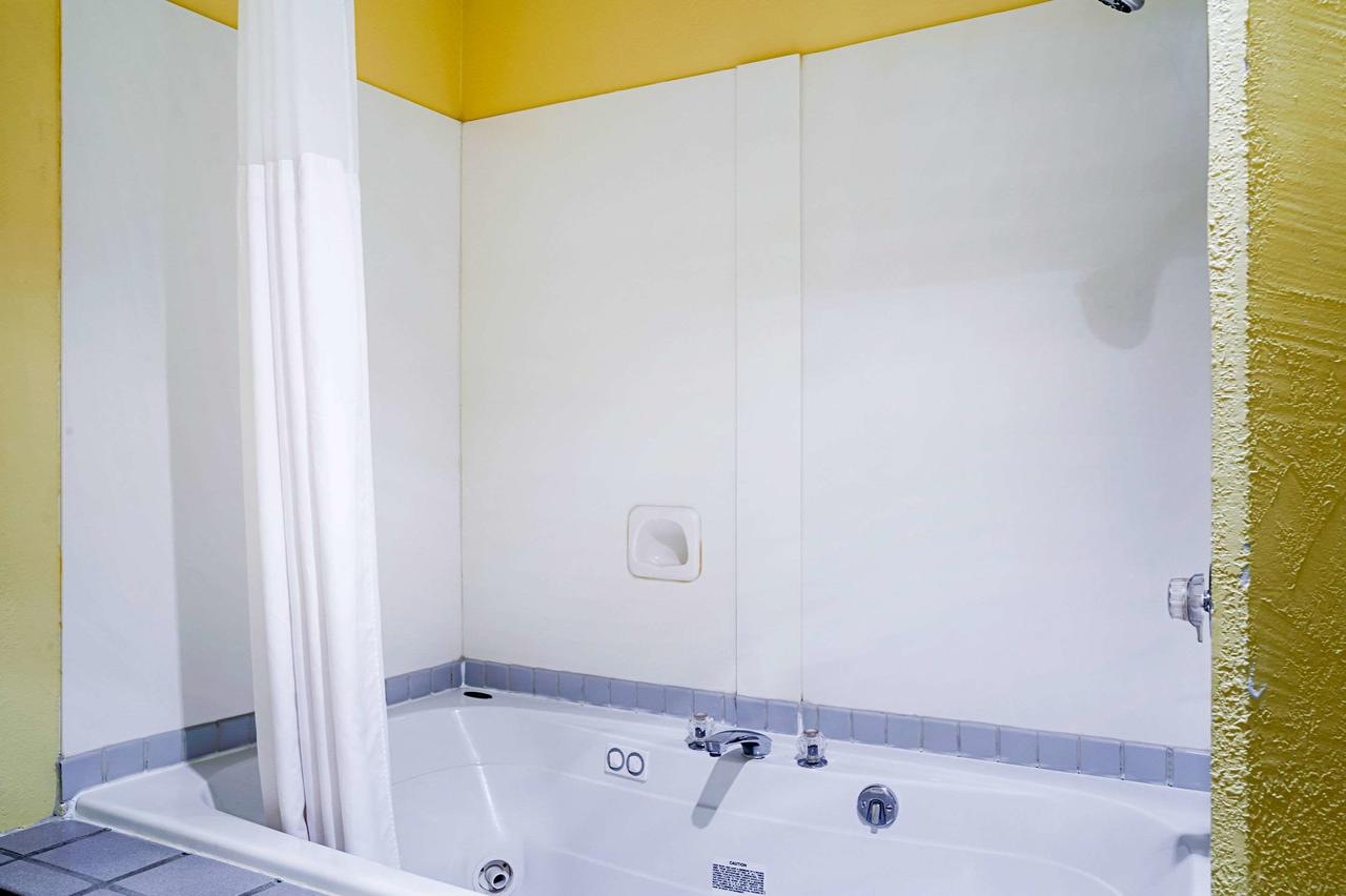 Rodeway Inn & Suites Blanding - thumb 30