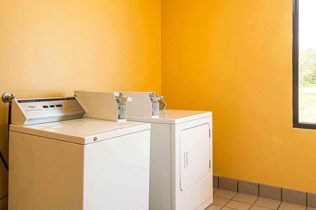 Rodeway Inn & Suites Blanding - thumb 14