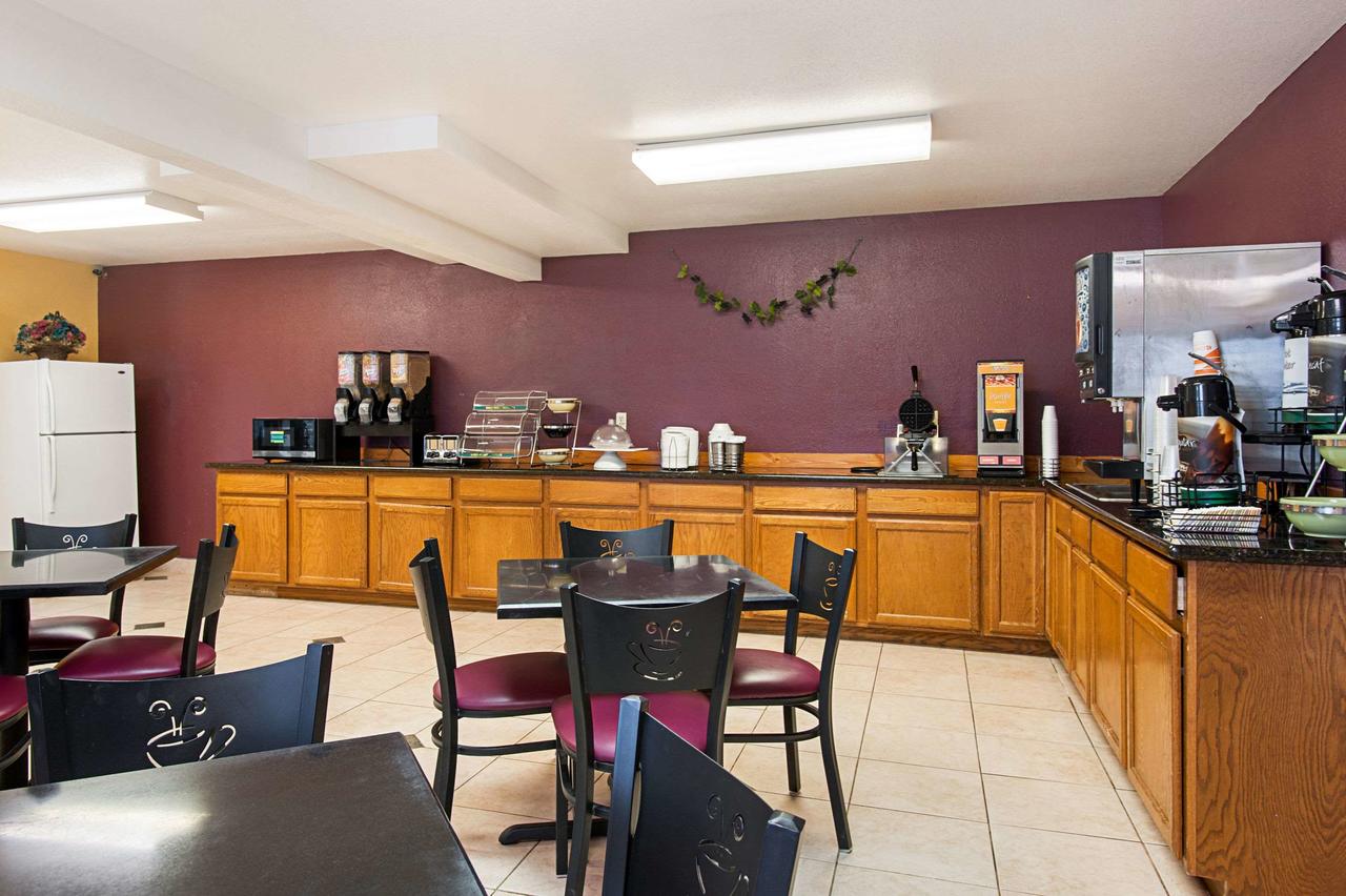 Rodeway Inn & Suites Blanding - thumb 38