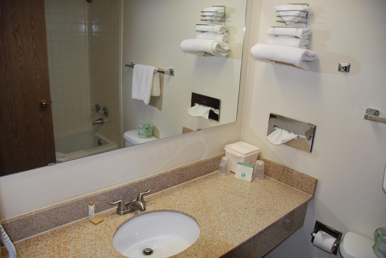 National 9 Inn Price - thumb 38