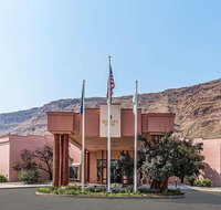Quality Suites Moab - Tourism Bookings