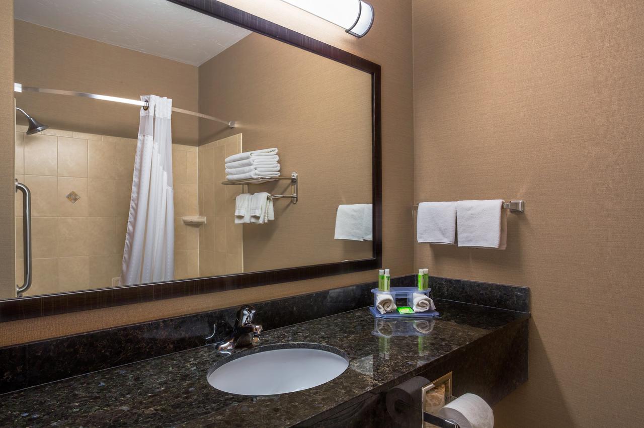 Holiday Inn Express Hotel & Suites Moab - thumb 2