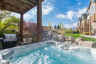 Booking Eden USA Accommodation