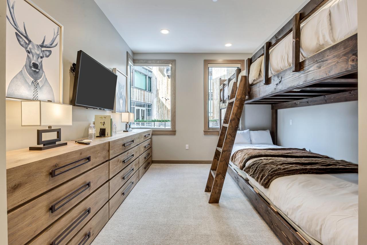 Stein Eriksen Residences - thumb 1