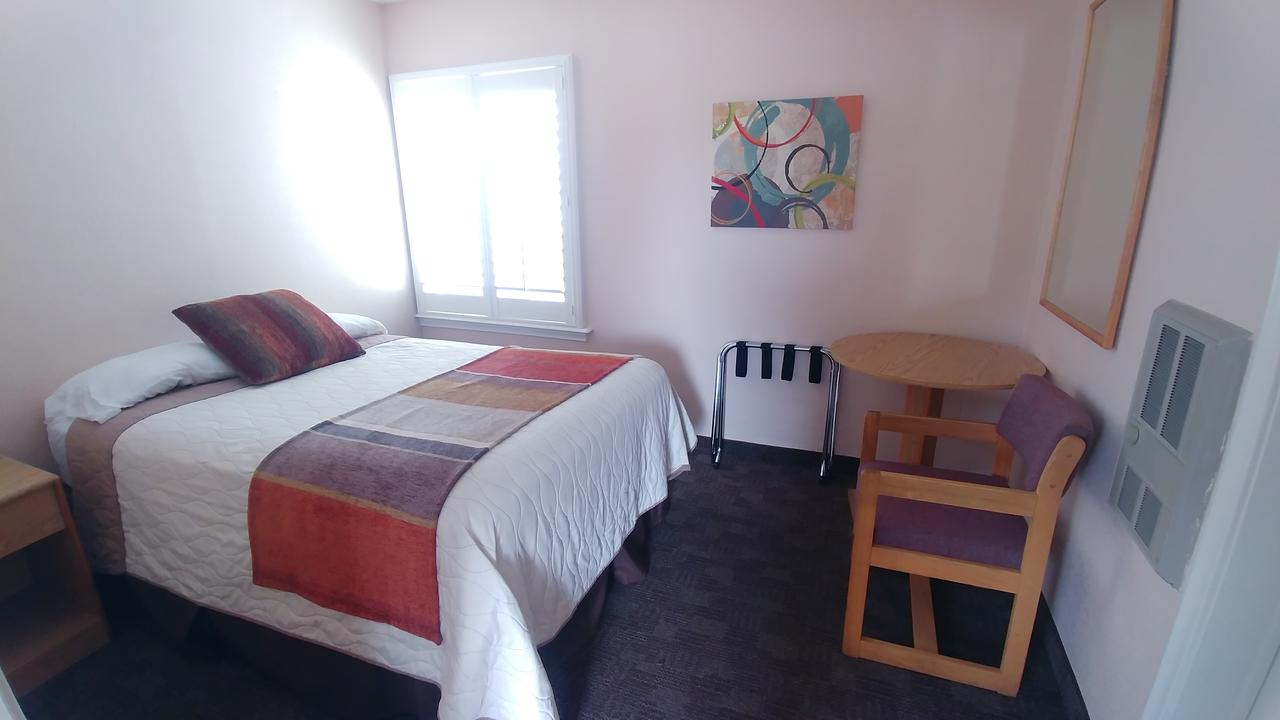 Blue Pine Motel - thumb 20