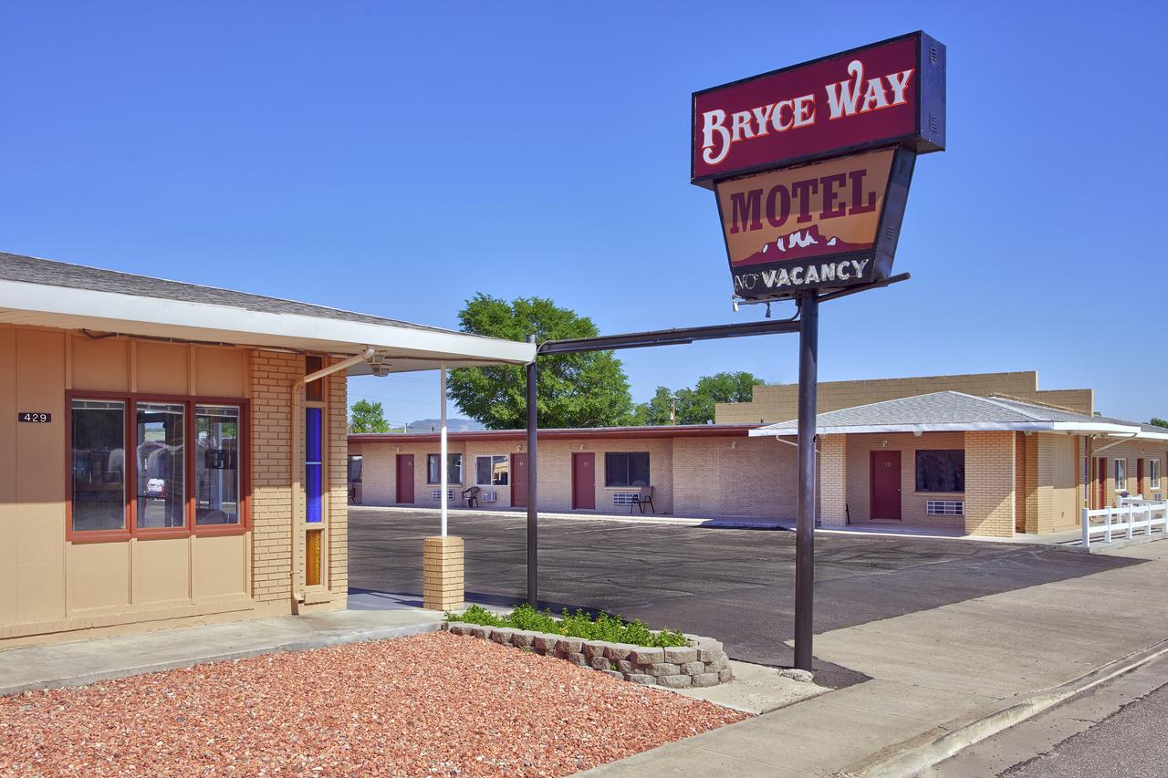 Bryce Way Motel - thumb 1