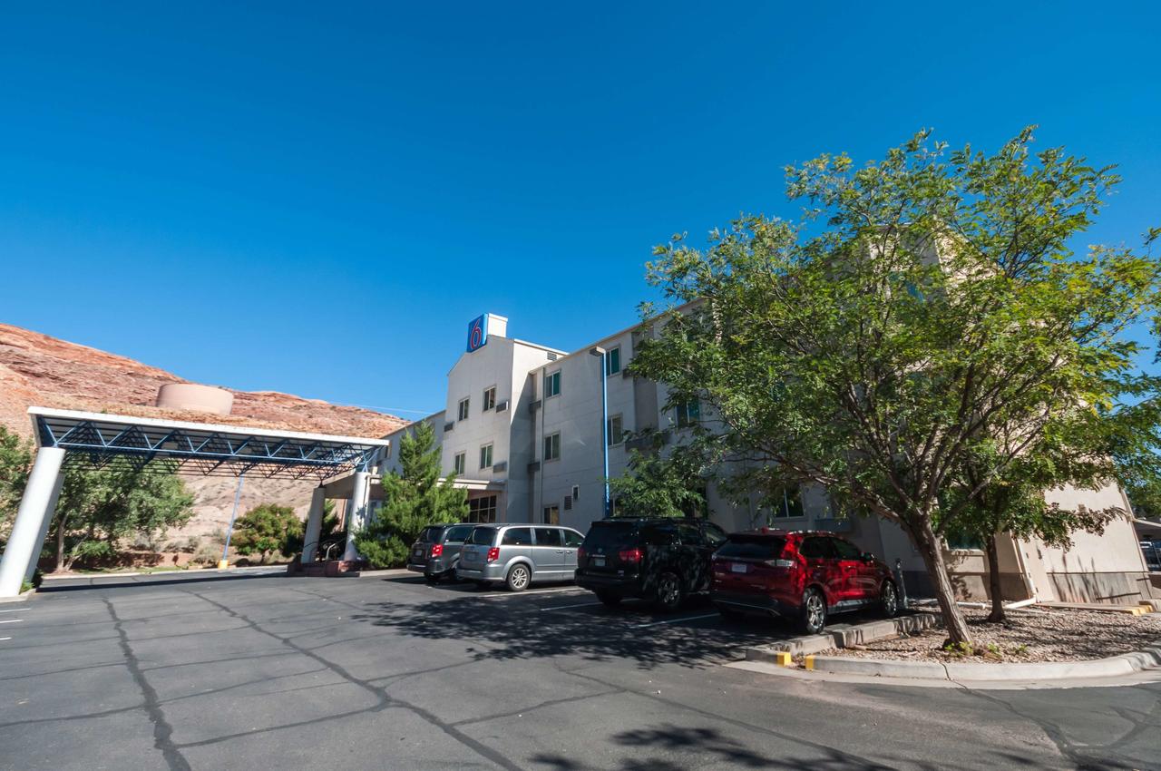 Motel 6 Moab - thumb 1