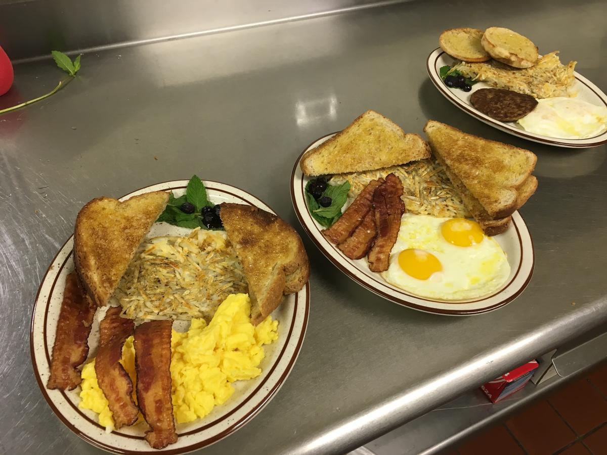 Duck Creek Village Inn - thumb 28