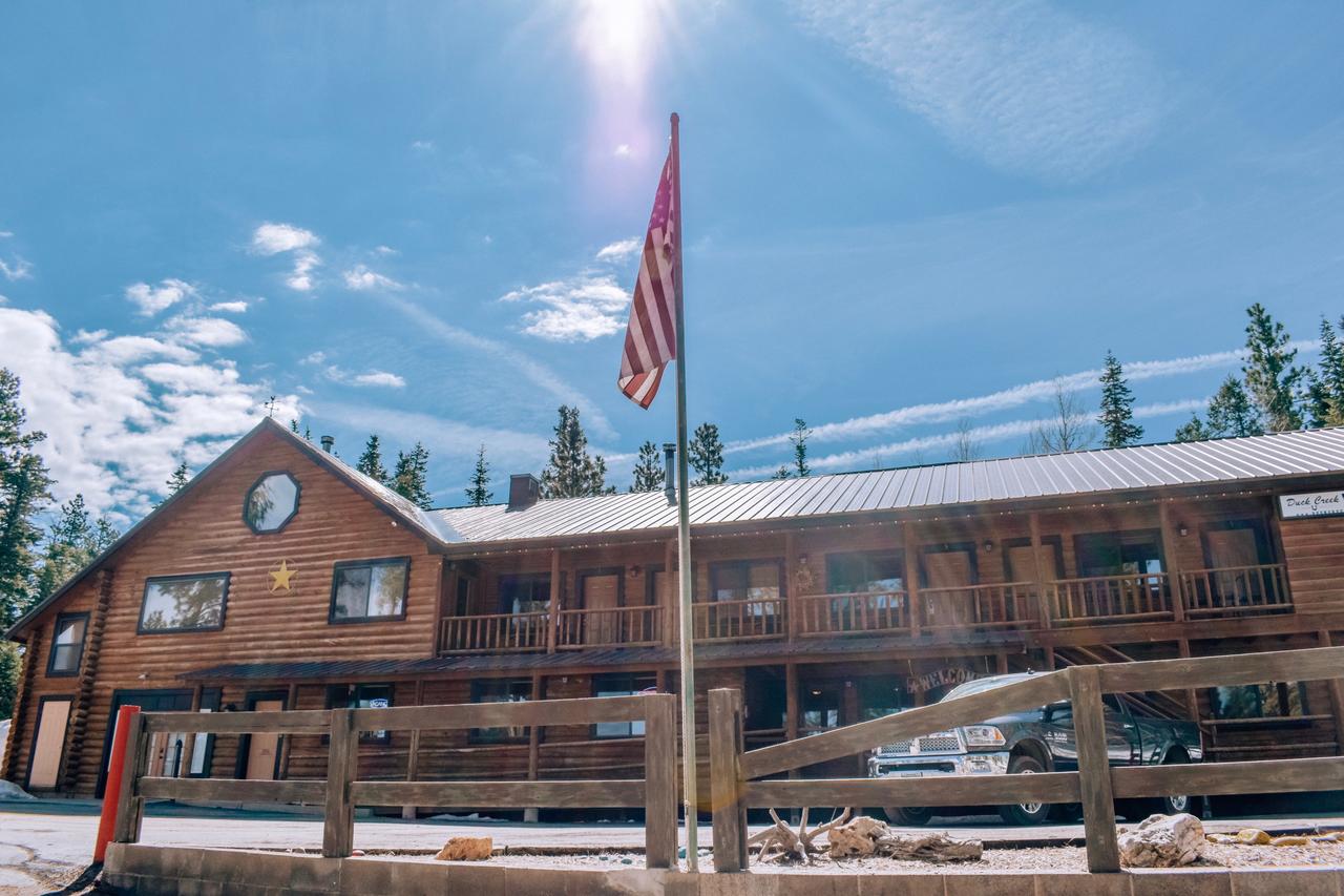 Duck Creek Village Inn - thumb 1