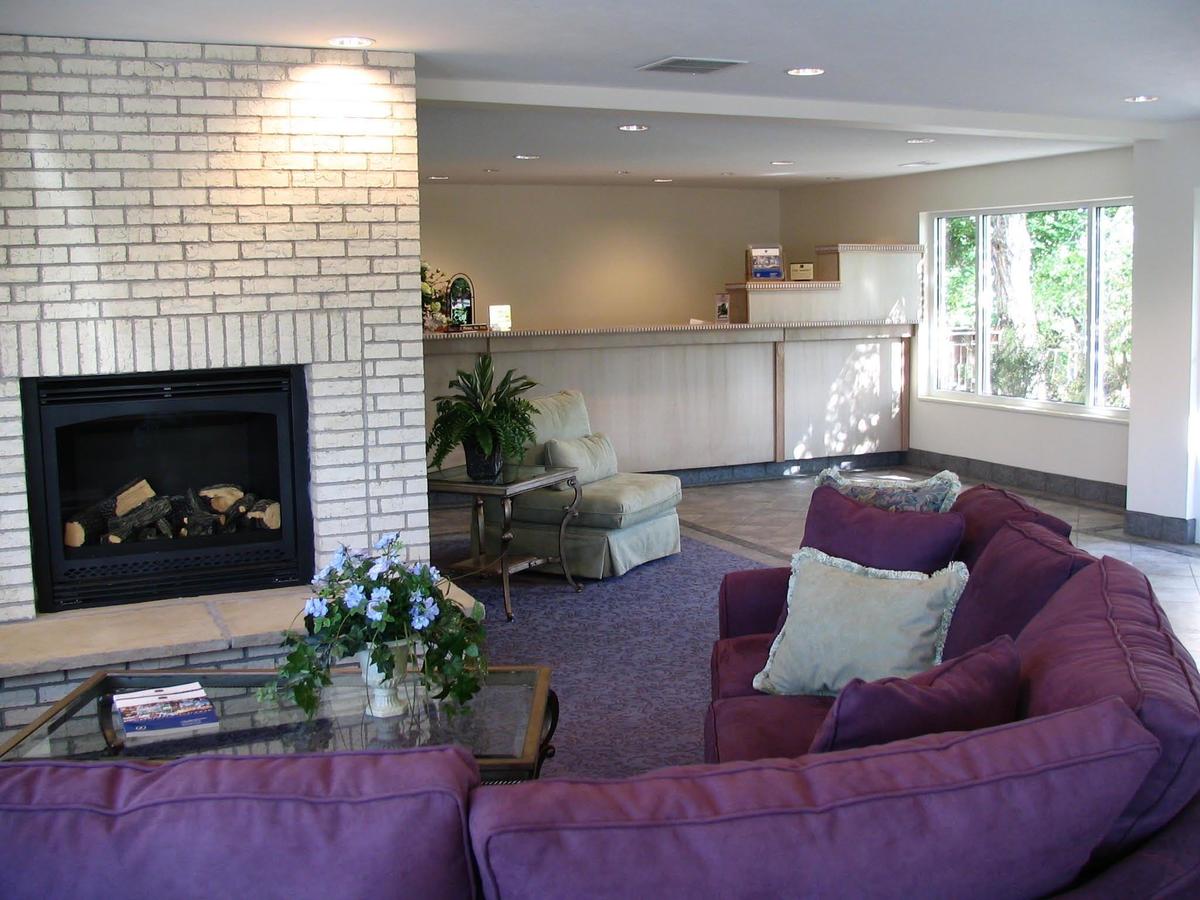 River Terrace Inn - thumb 1