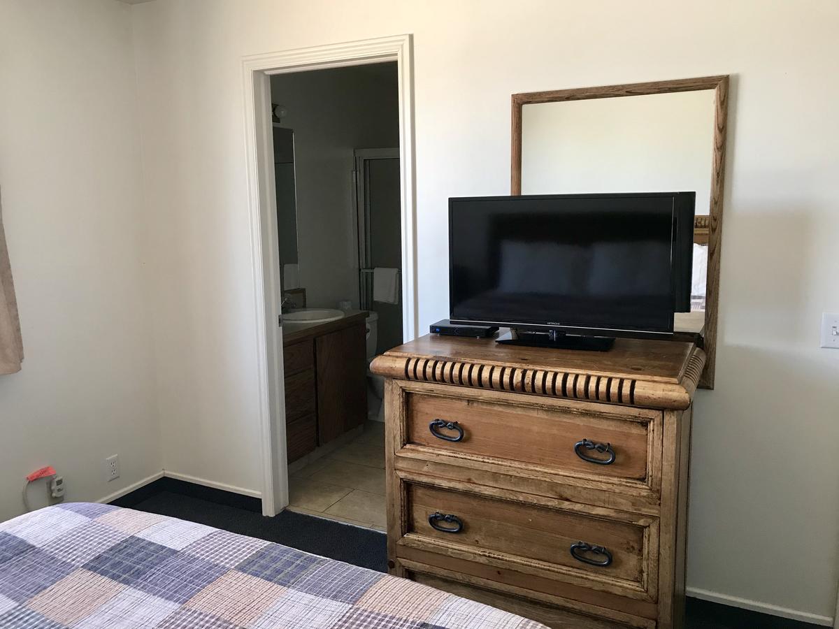 Four Corners Inn - thumb 2