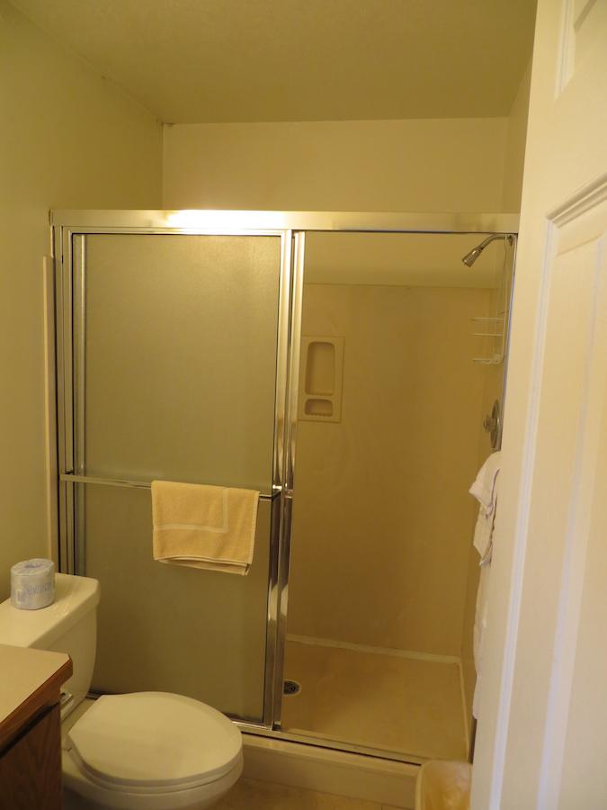 Four Corners Inn - thumb 24