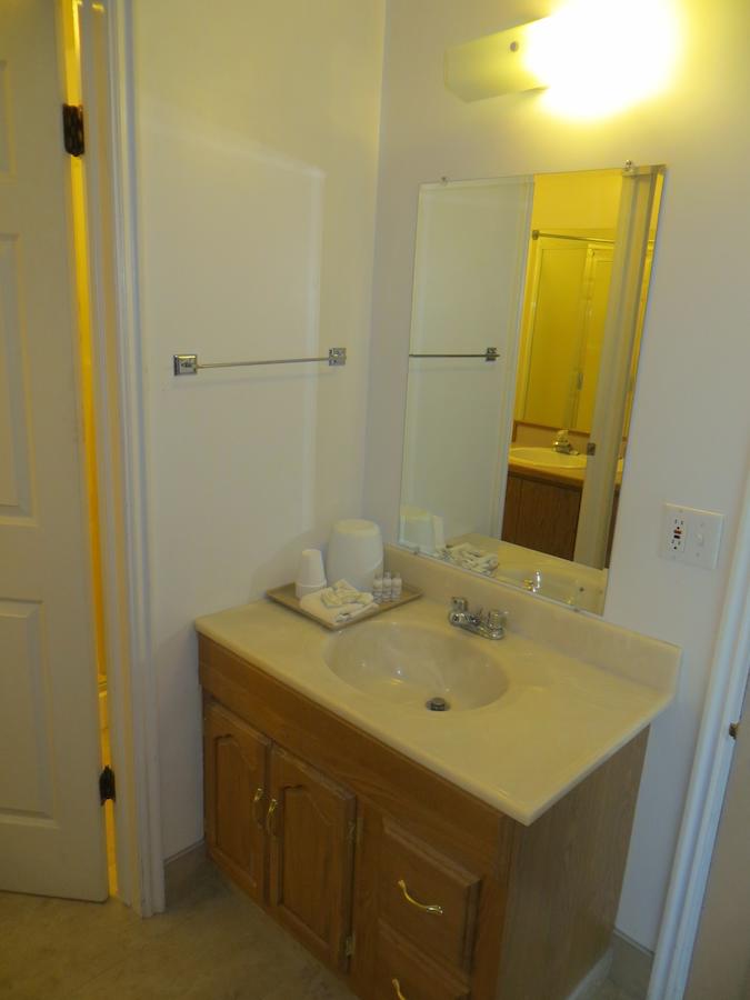 Four Corners Inn - thumb 22