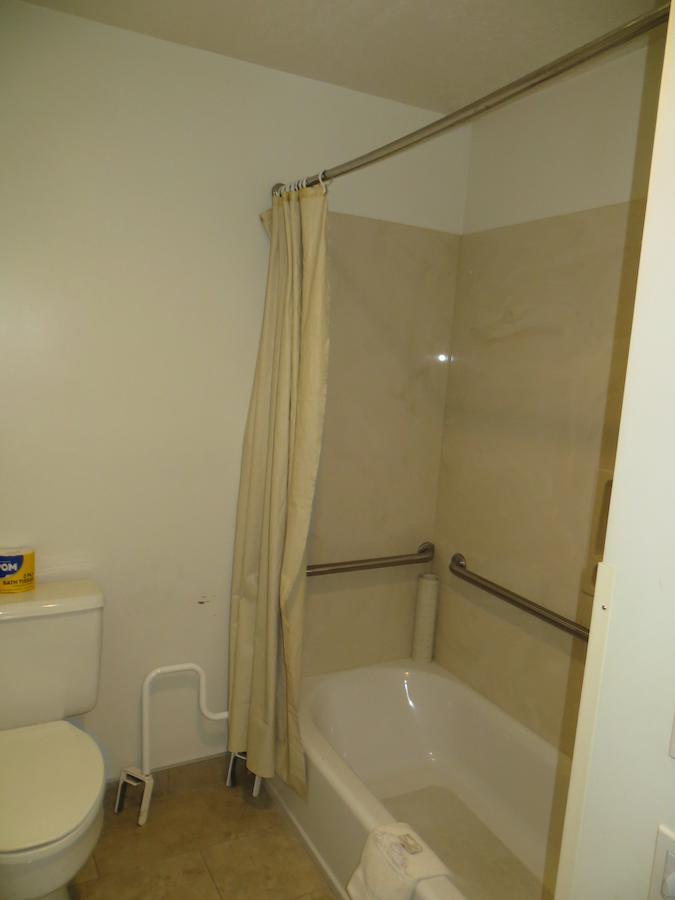 Four Corners Inn - thumb 19