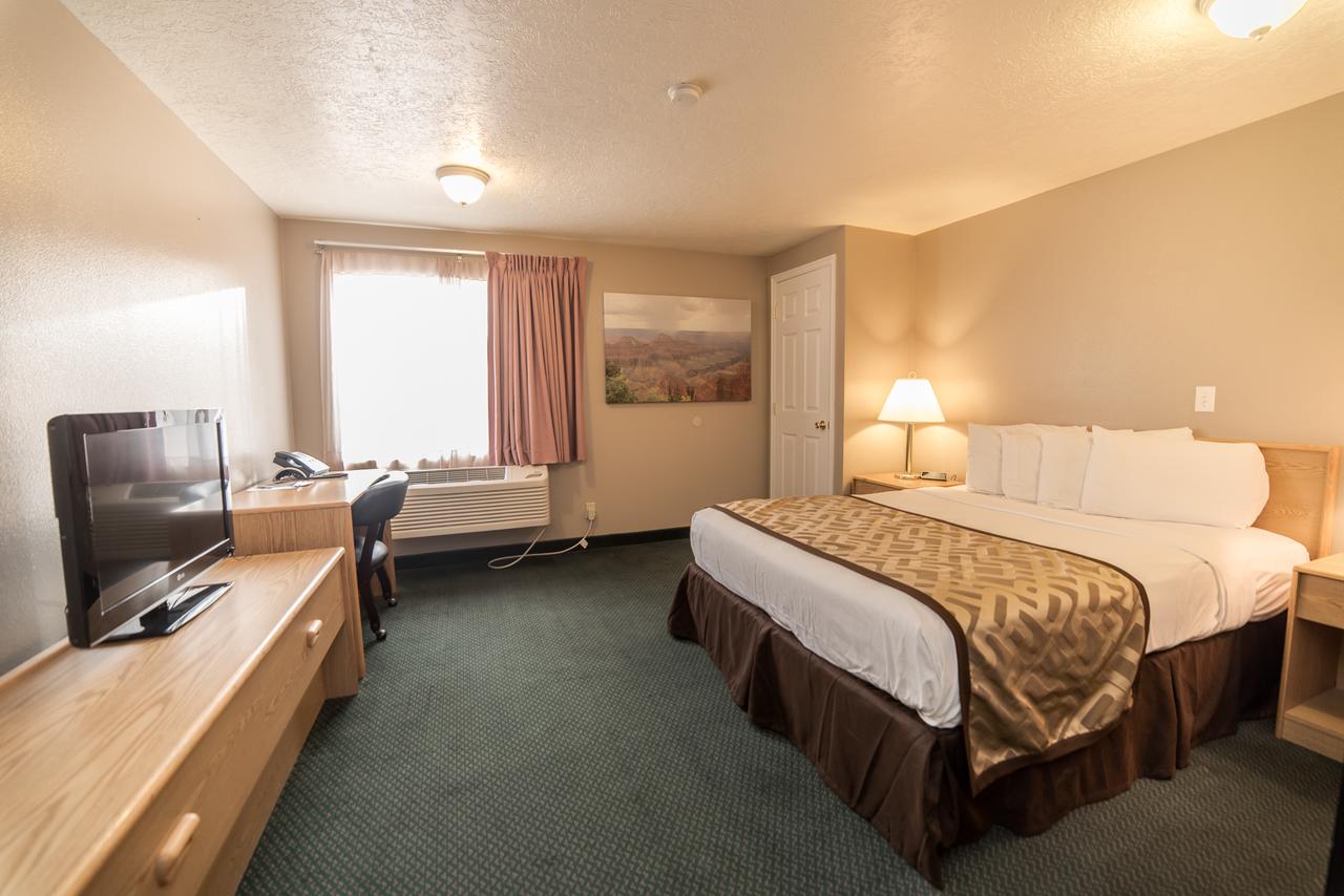 Red Ledges Inn - thumb 20