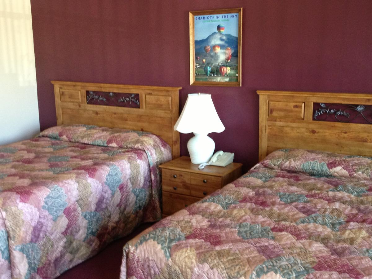 Purple Sage Motel - thumb 4