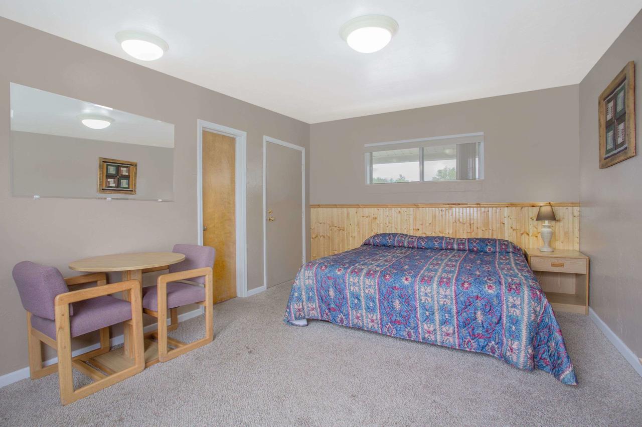 Best Host Inn - thumb 11